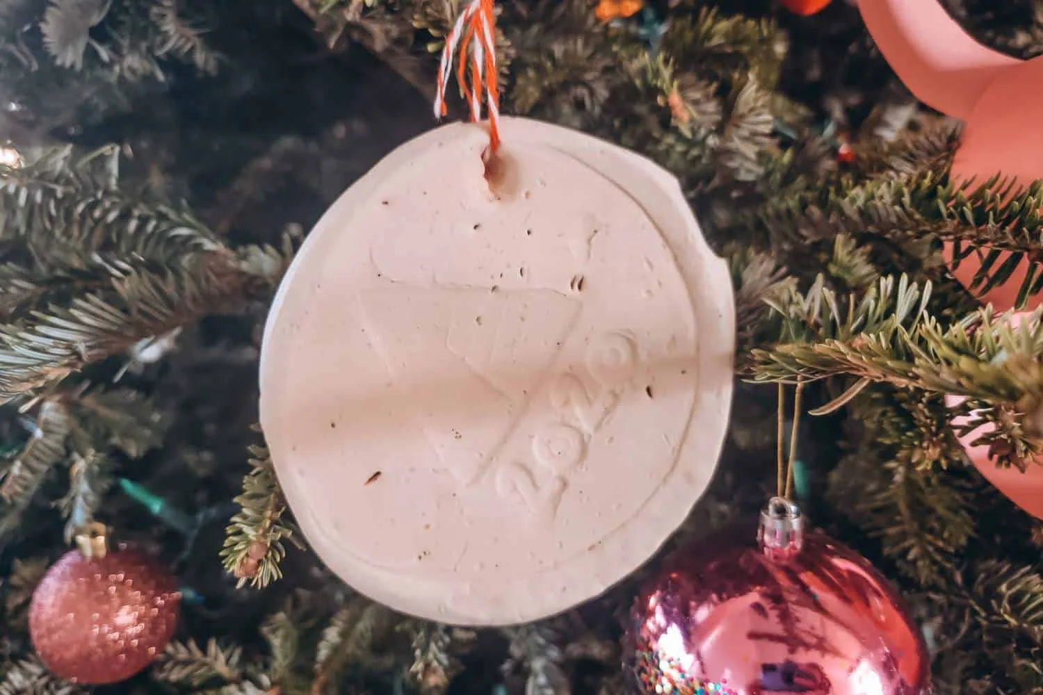 Baby Christmas Traditions to Start on Baby's First Christmas (1)
