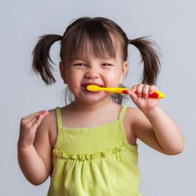 Brushing Toddler Teeth the Easy Way
