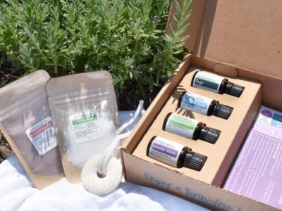Simply Earth August 2021 Box Review - Contents (1)