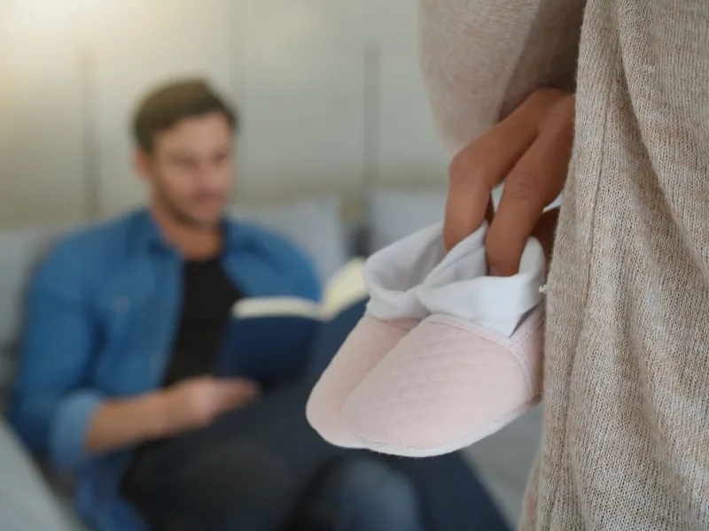 Pregnancy Announcement Ideas - Book