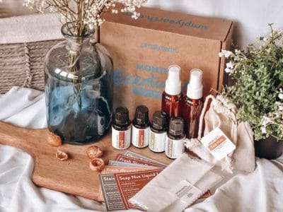Simply Earth Essential Oils April Subscription Box-What is Included (1)