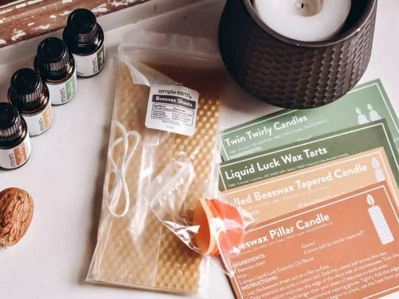 Simply Earth August 2022 Box Review Bonus Goodies (1)