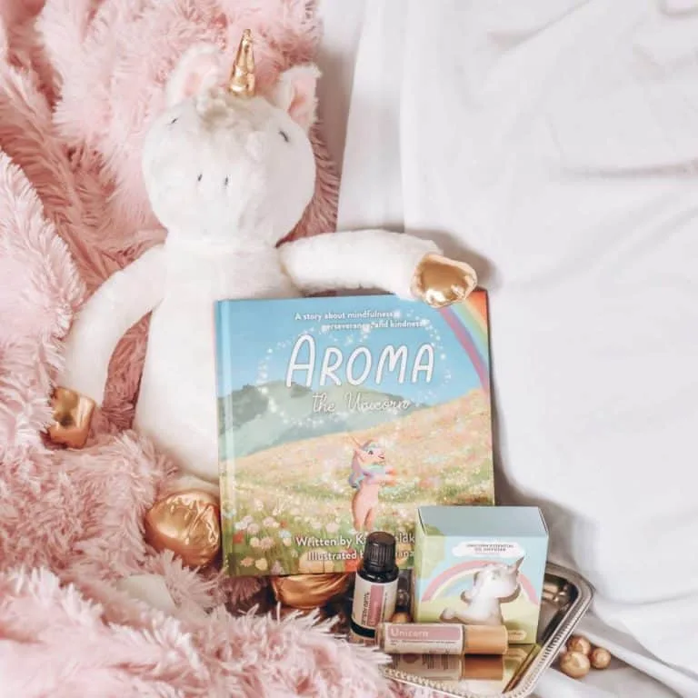 Simply Earth Unicorn Bundle Review - Unicorn Holistic Aromatherapy Bundle (1)