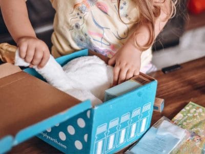 Simply Earth Unicorn Holistic Aromatherapy Bundle Unboxing (1)