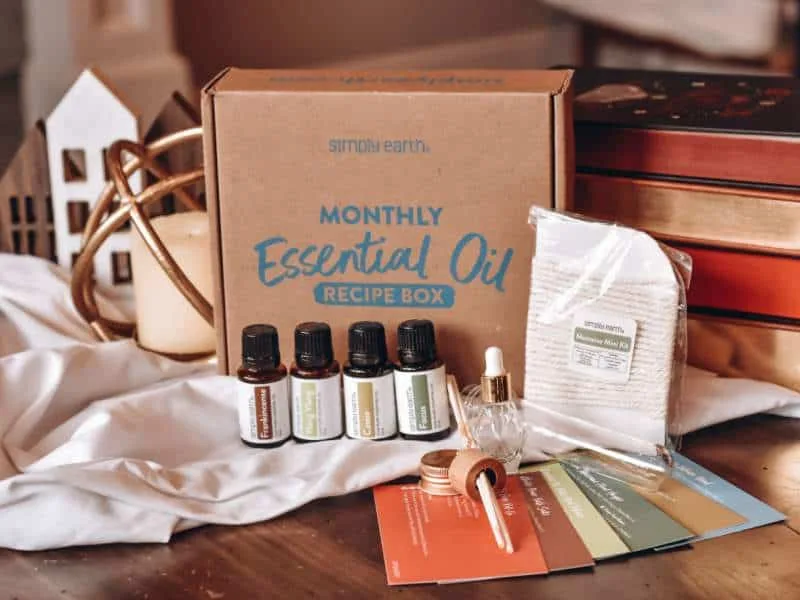 Simply Earth November Box 2022 - Whats Included (1)